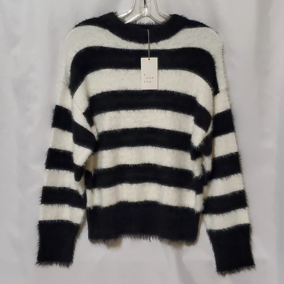 A new day Women's Long Sleeve Striped Crewneck Pullover Sweater - Picture 8 of 13